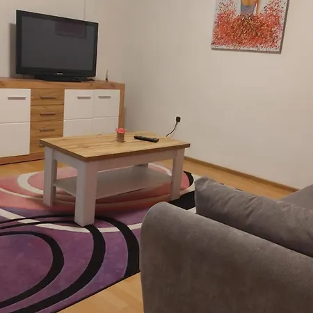 Nikolina Appartement *