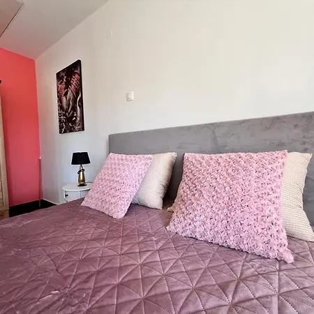 Nikolina Apartman Pula