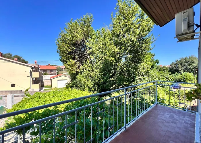 Nikolina Appartement *